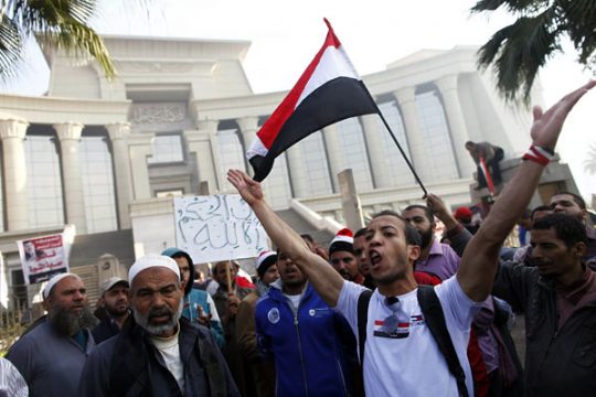 Seit Tagen protestieren Gegner und Befürworter von Präsident Mursi