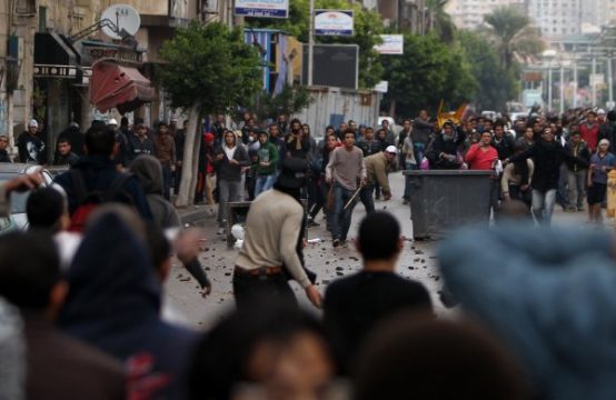 Auseinandersetzung zwischen Anhängern und Gegnern Mursis in Alexandria