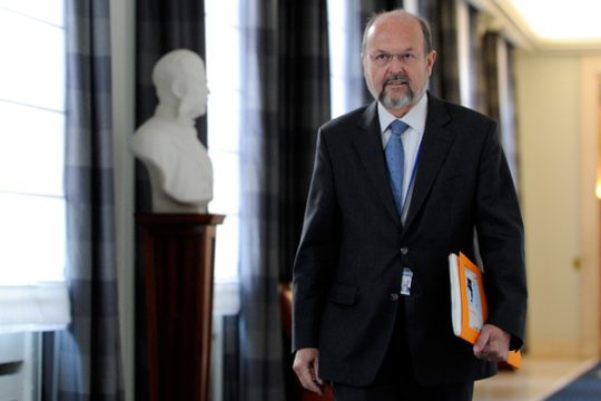 Notenbank senkt Konjunkturprognose - Notenbankchef Luc Coene