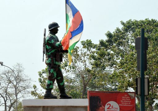 Soldaten-Statue in Bangui