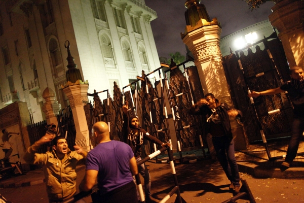 Proteste vor dem Präsidentenpalast in Kairo