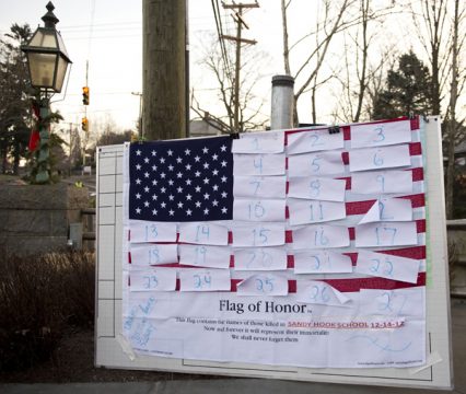 Newtown: Auf diese Tafel werden die Namen der Opfer geschrieben