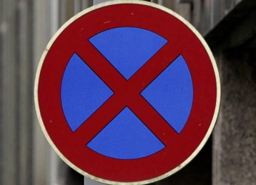 Park- und Halteverbot: Bei Missachtung darf die Gemeinde eine Verwaltungsstrafe verhängen