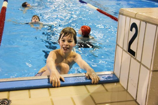 Schwimm-Marathon 2013 - Schulkinder aus Kelmis in Eupen