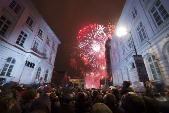 Feuerwerk über dem Kunstberg in Brüssel: