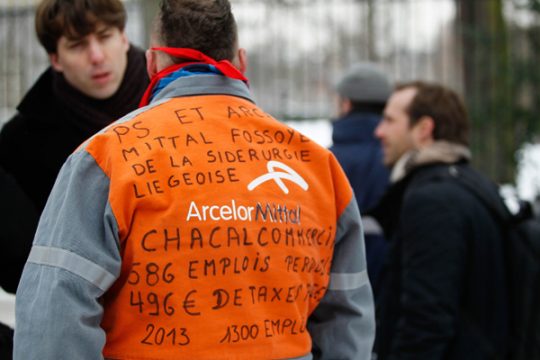 Stahlarbeiter in Brüssel: Mittal = Chacal commercial