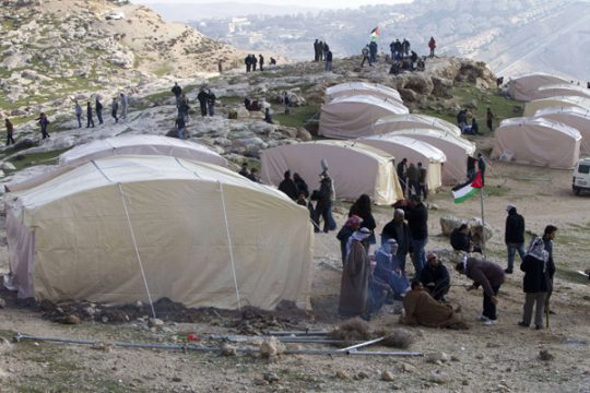 Palästinenser besetzen Bauplatz "E1"