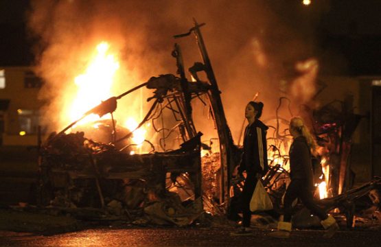 Gewalt in Nordirland erreicht neuen Höhepunkt