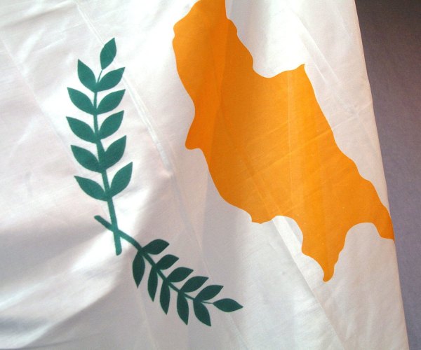 Moody's stuft Zypern deutlich herab