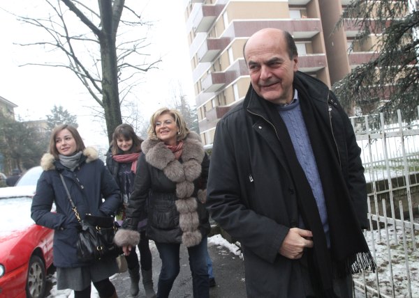 Pier Luigi Bersani mit seiner Frau Daniela Ferrari und den Töchtern Elisa and Margherita