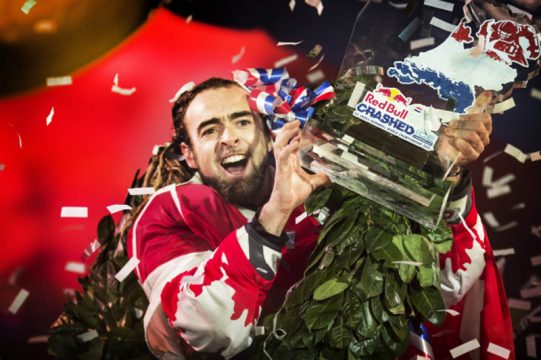 Derek Wedge aus der Schweiz gewinnt in Landgraaf den den dritten WM-Lauf im Ice Cross Downhill