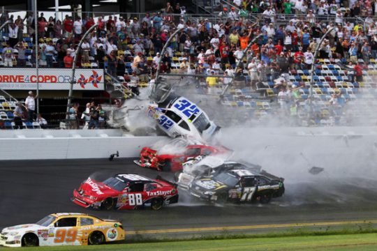 Schwerer Unfall bei Rennen der zweiten Nascar-Liga in Daytona