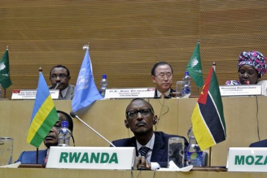 Treffen zur Unterzeichnung eines Rahmenabkommen zur Befriedung des Ost-Kongos