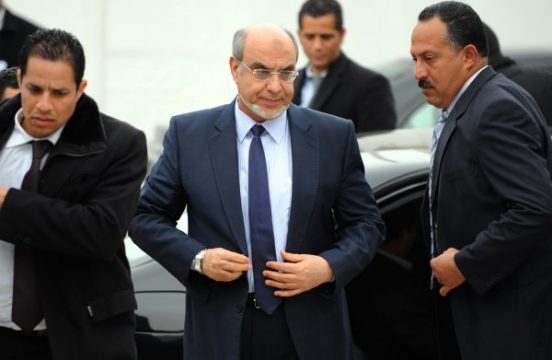 Tunesiens Premierminister Hamadi Jebali (M.)