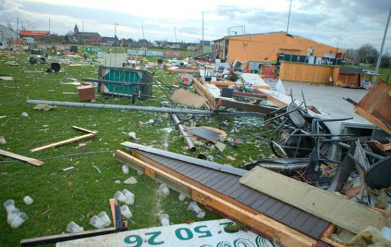 Oosterzele: Sturm verwüstet Fußballkantine