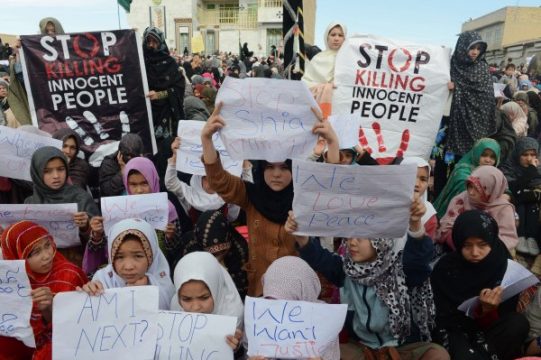 Schiiten protestieren gegen die Anschläge