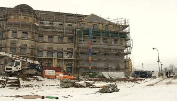 Sanatorium: Neues Parlamentsgebäude nimmt Form an