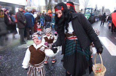 Rosenmontagszug in Bütgenbach