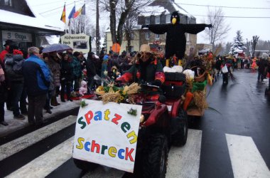 Rosenmontagszug in Bütgenbach