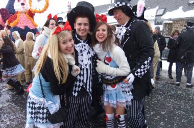 Rosenmontagszug in Bütgenbach