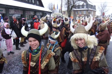 Rosenmontagszug in Bütgenbach