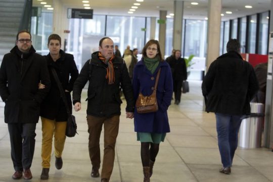 Angehörige von Kim De Gelders Opfern