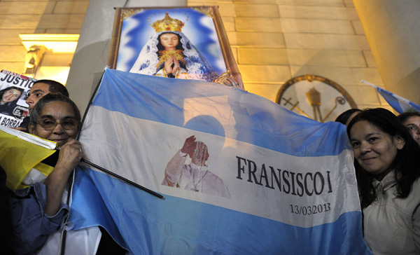 Gläubige in Buenos Aires feiern ihren Papst