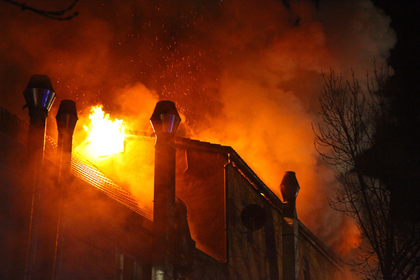 Acht Tote bei Großbrand in der Nähe von Stuttgart