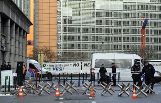 EU-Gipfel: Areal um das EU-Ministerratsgebäude von Polizisten abgeriegelt