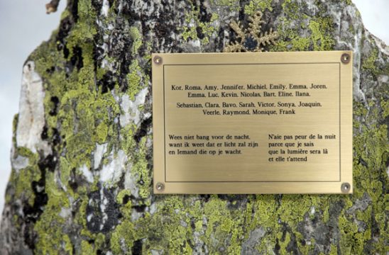 Ein Jahr nach dem Busunglück: Gedenktafel in Saint Luc