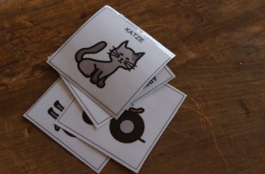Hundepädagogik: Therapiehunde helfen Kindern mit Behinderung