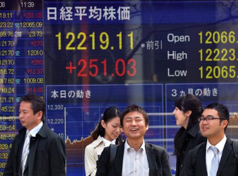 Jubel in Japan: Der Nikkei schließt mit mehr als 12.000 Punkten