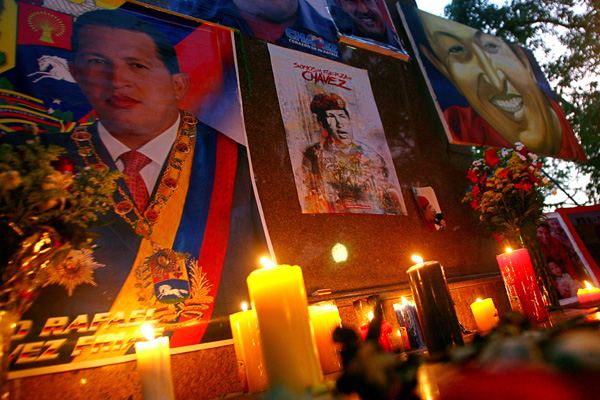 Kerzen für "Comandante" Chavez