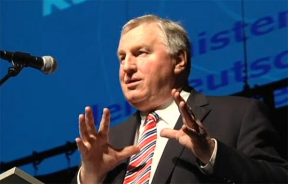 Ministerpräsident Lambertz bei der Übernahme des Euregio-Vorsitzes