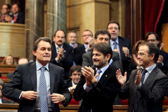 Artur Mas (l.), Oriol Pujol (M.) und Josep Rull (r.) (am 23.12.2010)