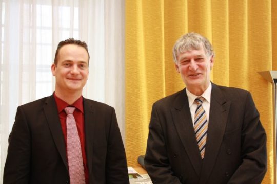 Unterrichtsminister Oliver Paasch mit RWTH-Rektor Professor Dr. Ernst Schmachtenberg