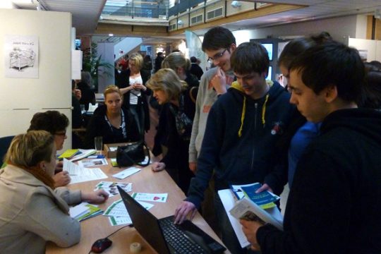 "Gesucht: Helden am Bett" - Infomarkt in Eupen