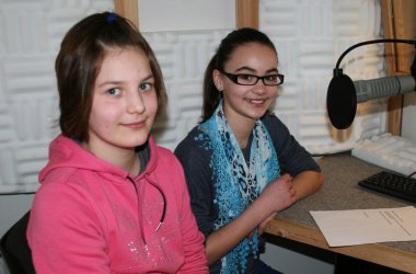 "Platz den Kindern": Schüler besuchen BRF-Studio St. Vith