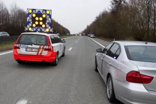Verfolgungsjagd auf der Autobahn: Mutmaßlicher Krimineller getötet