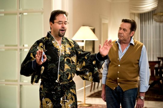 Tatort Münster: Prof. Karl-Friedrich Boerne (Jan Josef Liefers, l) und Schlagerstar Roman König (Roland Kaiser)