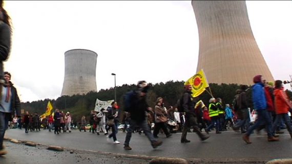 Anti-AKW-Demo: "Stop Tihange - Remember Fukushima"