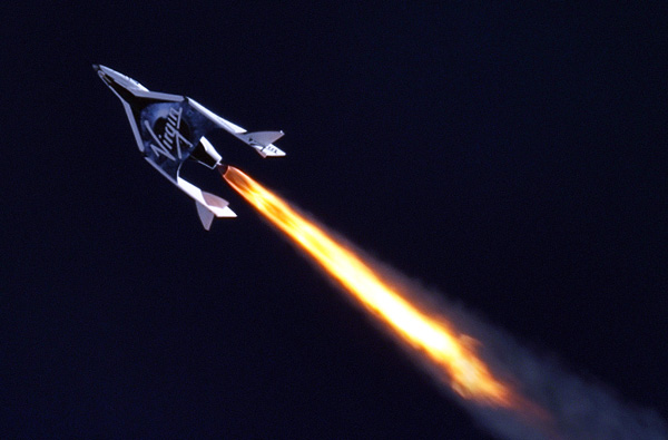 Überschall-Testflug der Raumkapsel "SpaceShipTwo"