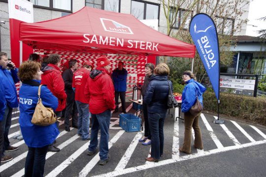 Belfius-Filiale in Gent wird von gewerkschaften blockiert