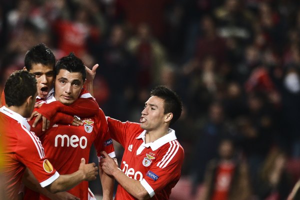 Zufriedene Spieler des Clubs Benfica Lissabon