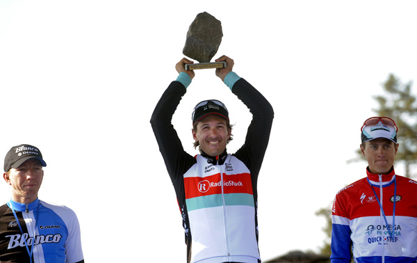 Fabian Cancellara gewinnt zum dritten Mal Paris-Roubaix