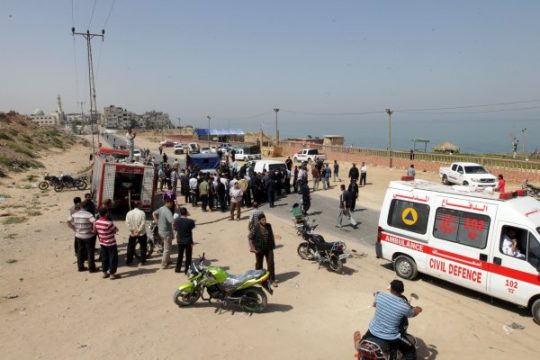 Anschlag auf Motorradfahrer in der Nähe von Gaza-Stadt - Rettungsdienste vor Ort