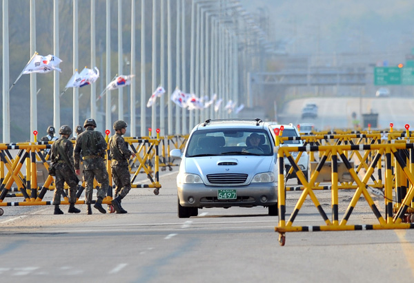 Südkoreaner verlassen Industriepark Kaesong in Nordkorea