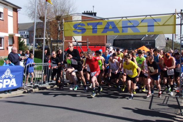 Start zum Hauptlauf über 12 Kilometer