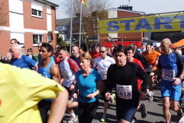 Start zum Hauptlauf über 12 Kilometer