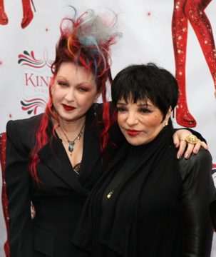"Kinky Boots": Cindy Lauper und Liza Minelli bei der Vorpremiere am 4. April